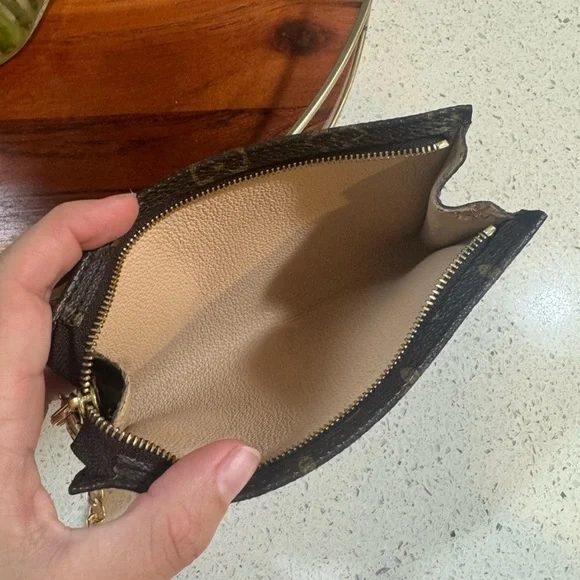 Louis Vuitton Monogram Toiletry Pouch on Chain Authentic LV Crossbody Clutch Bag - Picture 8 of 13